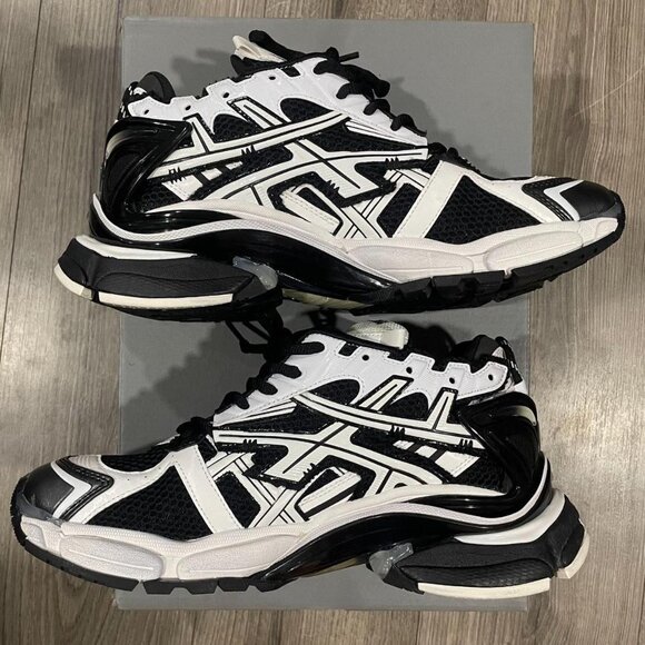 Balenciaga Men's Trainers - Picture 4 of 7